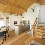 Luxury Panoramic View Fireplace Sauna Garden *