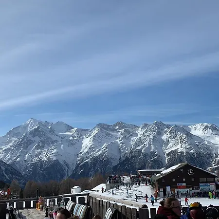 Luxury Panoramic View Fireplace Sauna Garden * غراشن