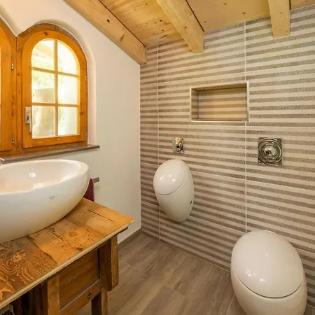 Luxury Panoramic View Fireplace Sauna Garden Alpesi faház