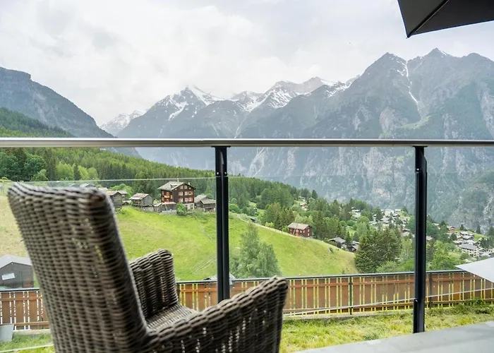 Luxury Panoramic View Fireplace Sauna Garden