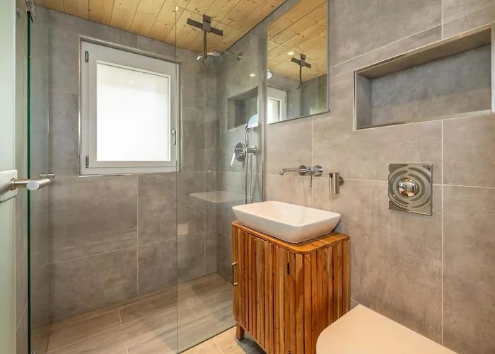 Luxury Panoramic View Fireplace Sauna Garden Σαλέ *