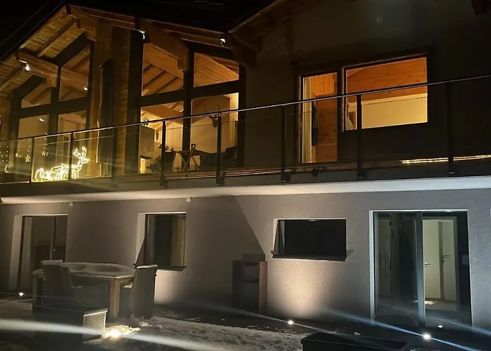 Luxury Panoramic View Fireplace Sauna Garden شاليه