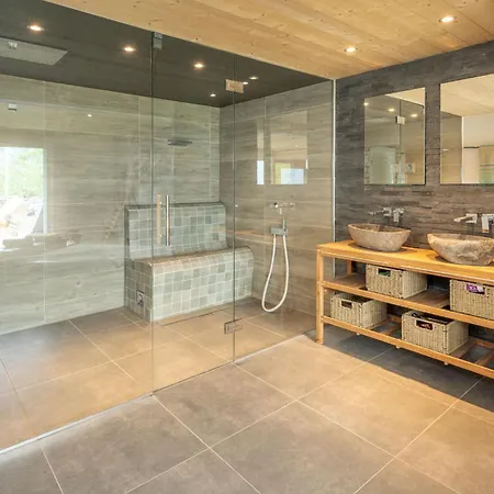 Luxury Panoramic View Fireplace Sauna Garden グレヘン