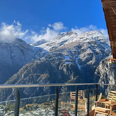 Dağ evi Luxury Panoramic View Fireplace Sauna Garden