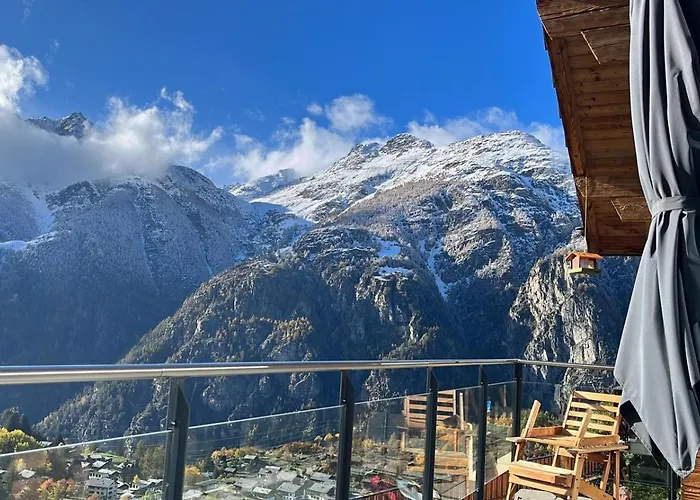 Dağ evi Luxury Panoramic View Fireplace Sauna Garden